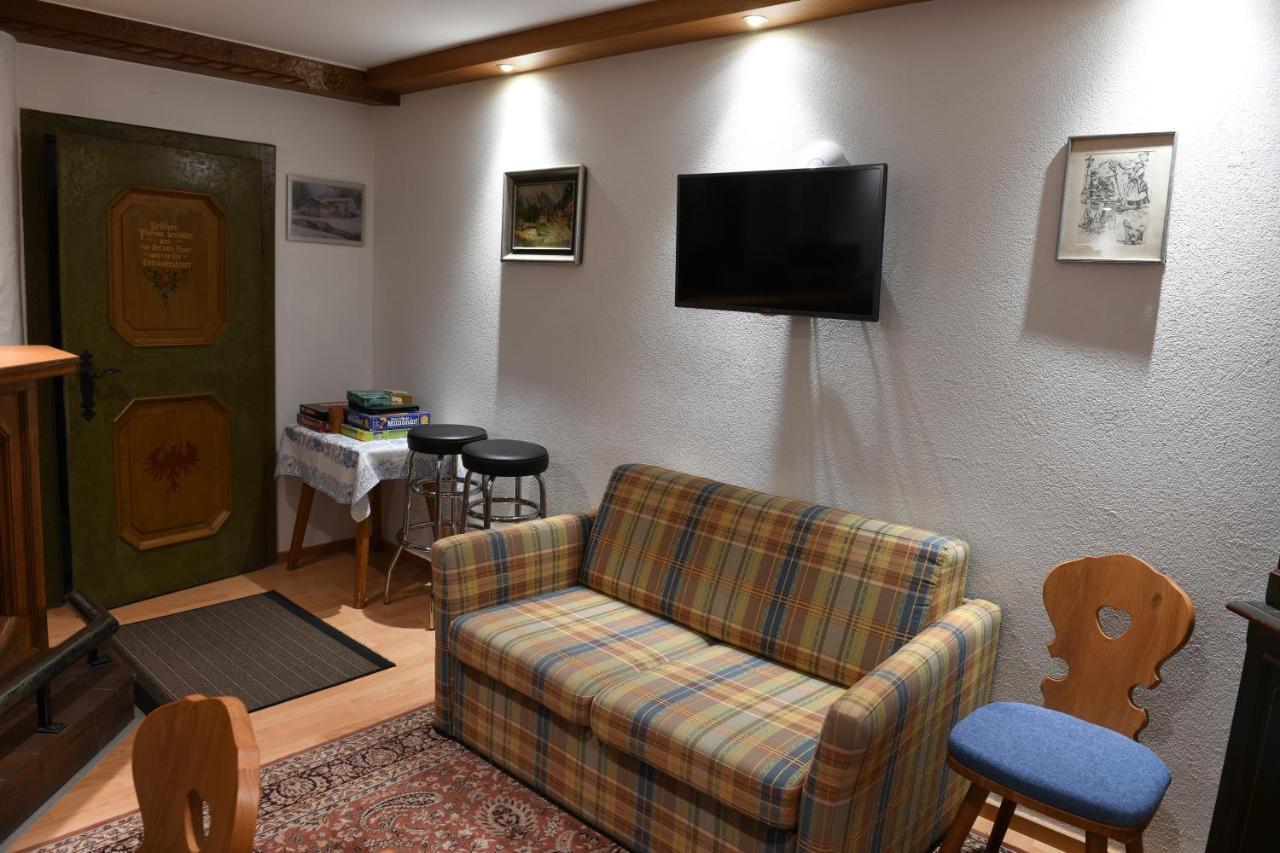 Holzschnitzers Appartements Ehrwald Extérieur photo