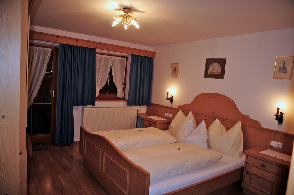 Holzschnitzers Appartements Ehrwald Extérieur photo