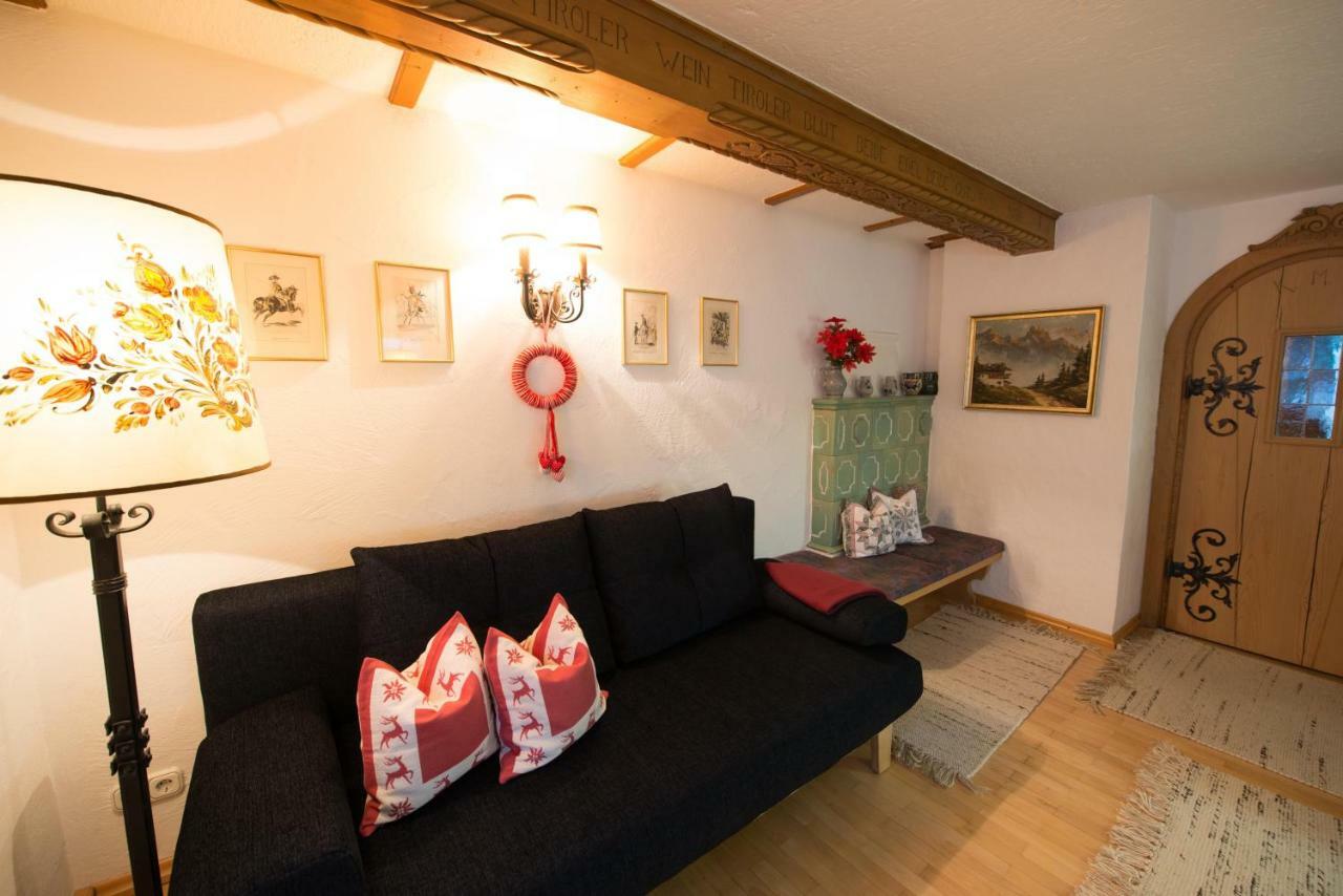 Holzschnitzers Appartements Ehrwald Extérieur photo