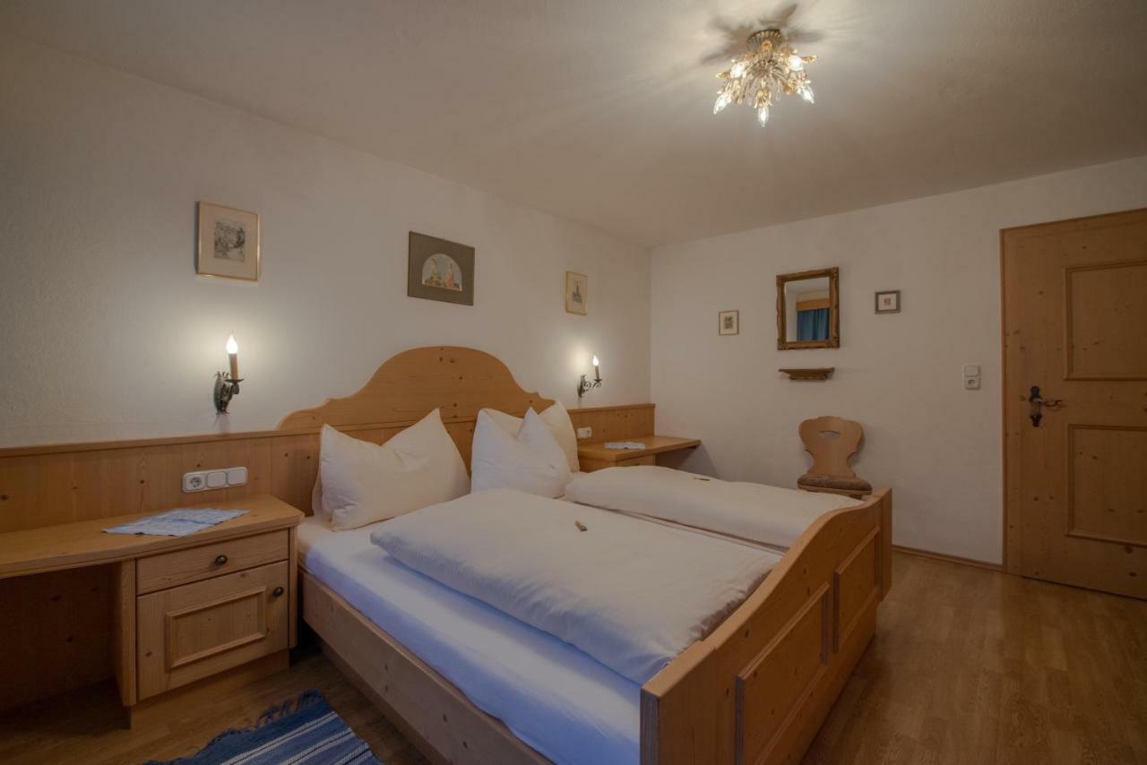 Holzschnitzers Appartements Ehrwald Extérieur photo